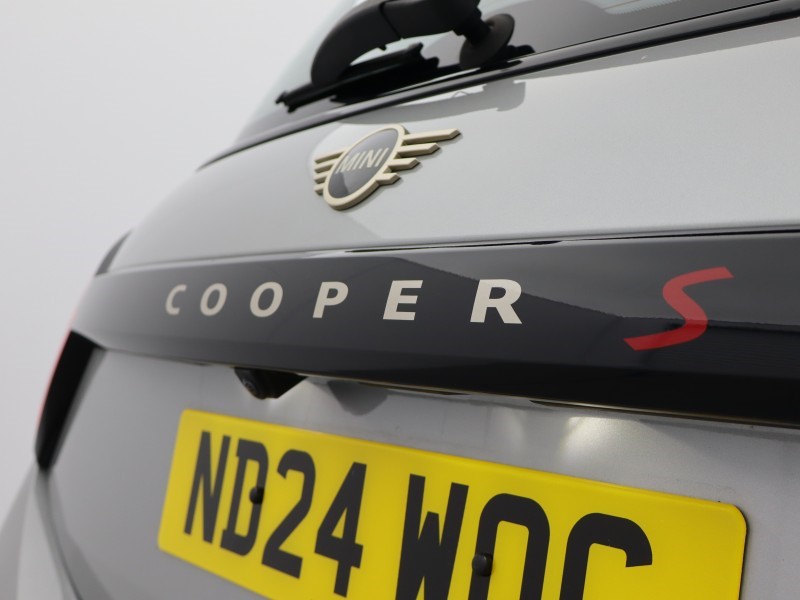 2024 (24) MINI COOPER 2.0 S Classic 3dr Auto 5424690