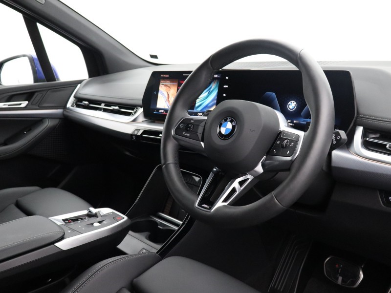 2025 (75) BMW 2 SERIES 220i MHT M Sport 5dr DCT 5438978
