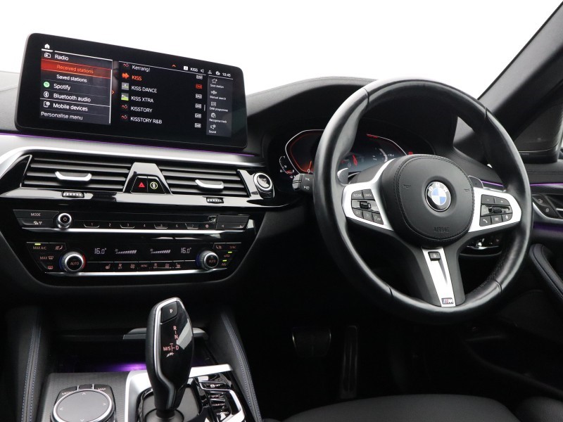 2022 (72) BMW 5 SERIES 520i MHT M Sport 5dr Step Auto 5536170