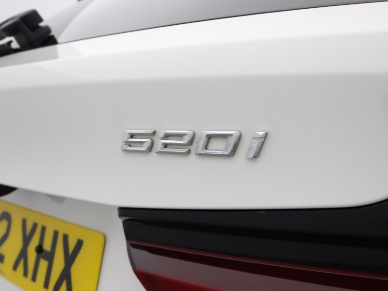 2022 (72) BMW 5 SERIES 520i MHT M Sport 5dr Step Auto 5536141