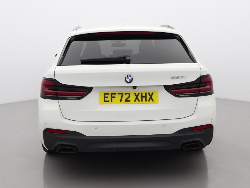 2022 (72) BMW 5 SERIES 520i MHT M Sport 5dr Step Auto 5536137