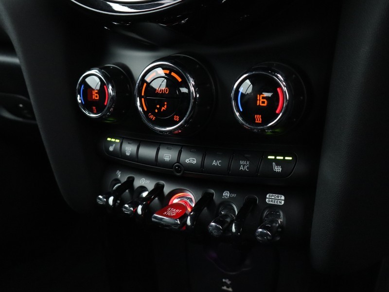 2024 (24) MINI CONVERTIBLE 2.0 Cooper S Seaside Edition 2dr Auto 5431339