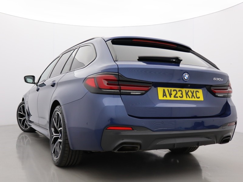 2023 (23) BMW 5 SERIES 530e M Sport 5dr Auto 5462607