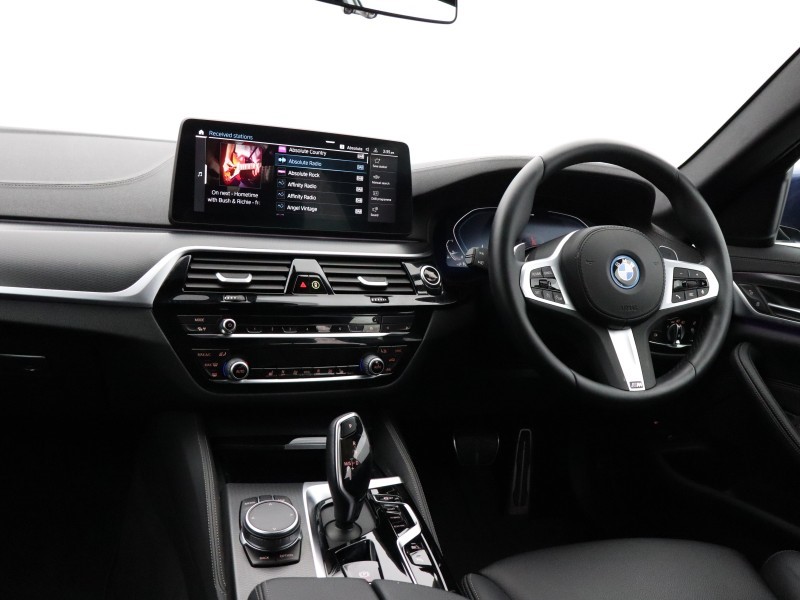 2023 (23) BMW 5 SERIES 530e M Sport 5dr Auto 5462570