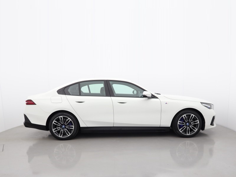 2024 (24) BMW I5 250kW eDrive40 M Sport 84kWh 4dr Auto 5464873