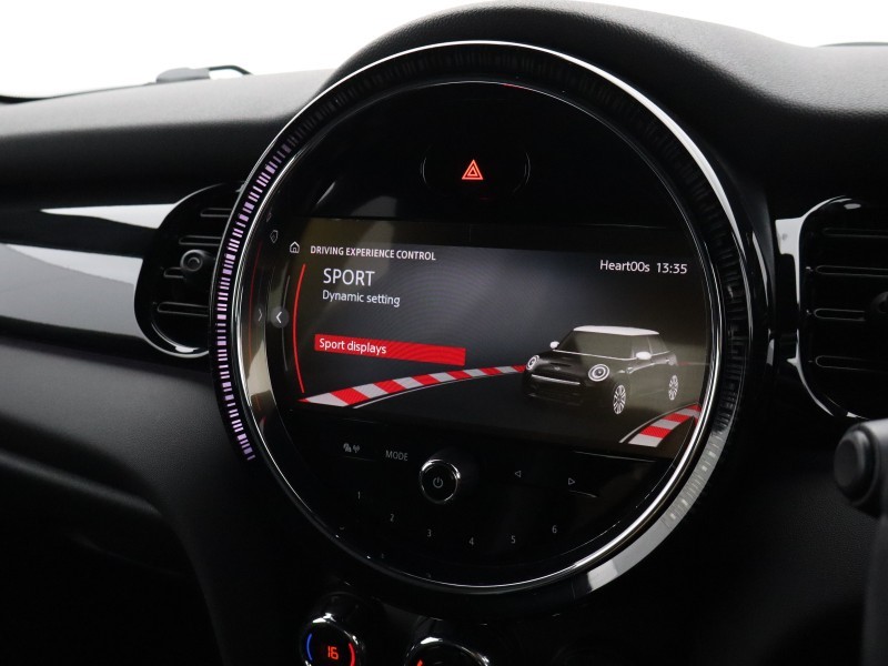 2022 (22) MINI HATCHBACK 1.5 Cooper Sport 5dr Auto 5509086