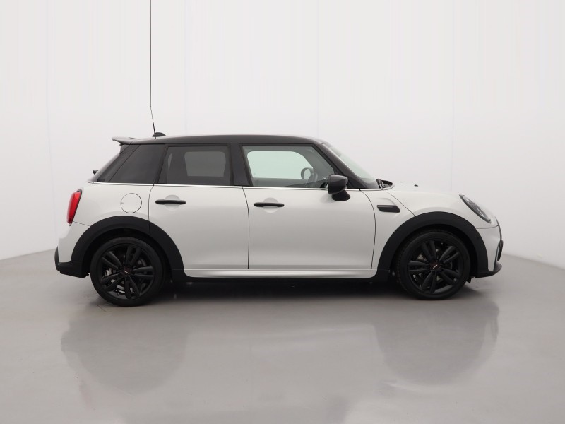2022 (22) MINI HATCHBACK 1.5 Cooper Sport 5dr Auto 5509041