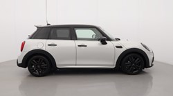 2022 (22) MINI HATCHBACK 1.5 Cooper Sport 5dr Auto 5509041