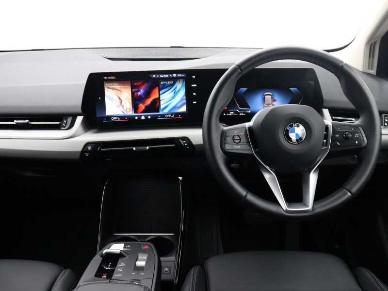2025 (75) BMW 2 SERIES 220i MHT Sport 5dr DCT 5440641
