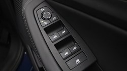 2025 (75) BMW 2 SERIES 220i MHT Sport 5dr DCT 5440636