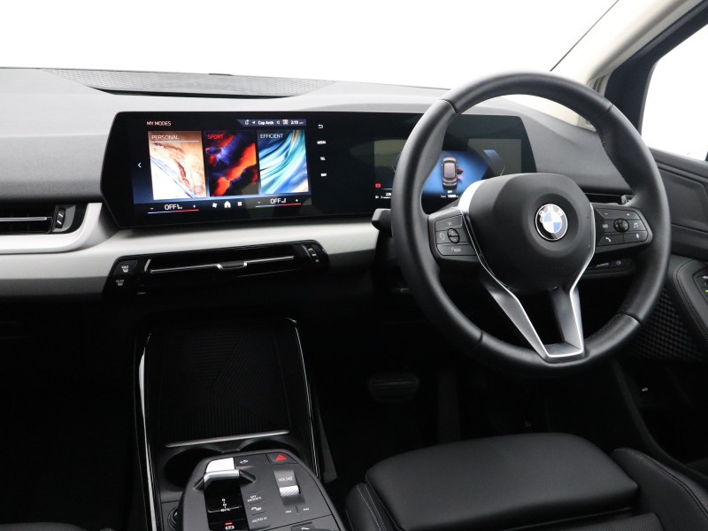 2025 (75) BMW 2 SERIES 220i MHT Sport 5dr DCT 5440643