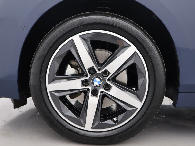 2025 (75) BMW 2 SERIES 220i MHT Sport 5dr DCT 5440628