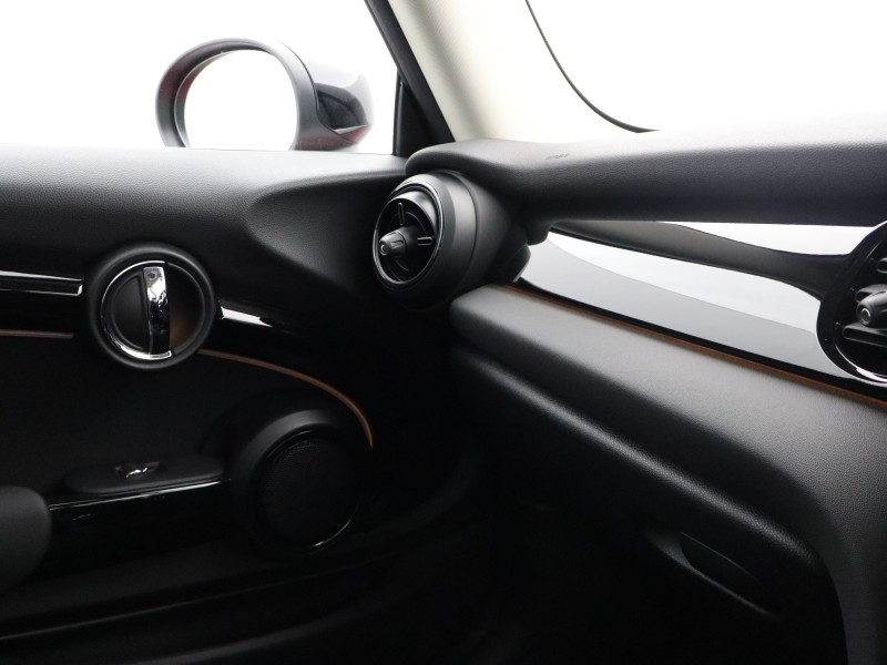 2022 (72) MINI HATCHBACK 2.0 Cooper S Classic 3dr Auto 5488776