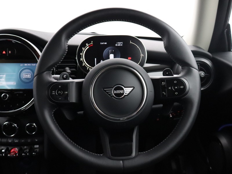 2022 (72) MINI HATCHBACK 2.0 Cooper S Classic 3dr Auto 5488748