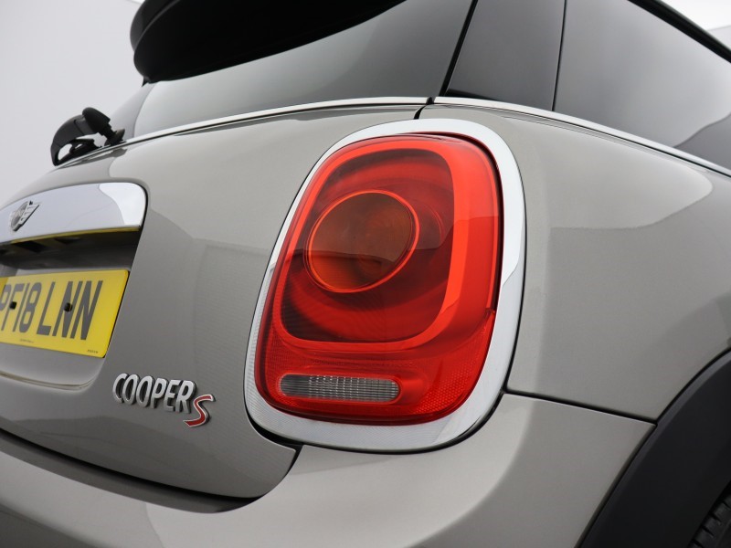 2018 (18) MINI HATCHBACK 2.0 Cooper S 3dr 5501341