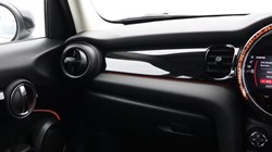2022 (22) MINI HATCHBACK 1.5 Cooper Classic 5dr 5475416