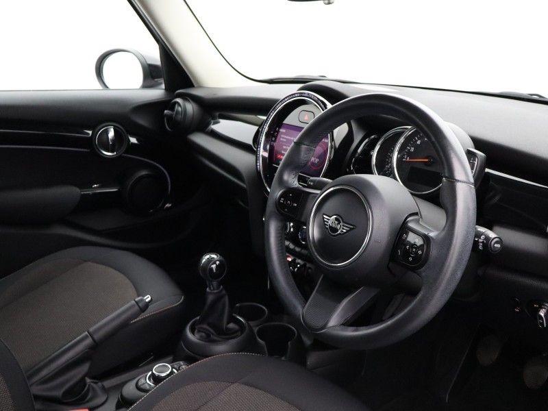 2022 (22) MINI HATCHBACK 1.5 Cooper Classic 5dr 5475409
