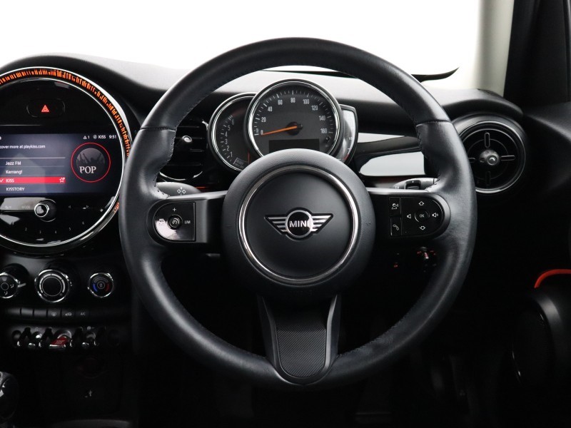 2022 (22) MINI HATCHBACK 1.5 Cooper Classic 5dr 5475413