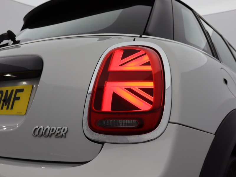 2022 (22) MINI HATCHBACK 1.5 Cooper Classic 5dr 5475387