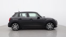 2024 (73) MINI HATCHBACK 1.5 Cooper Exclusive Premium 5dr Auto 5719644