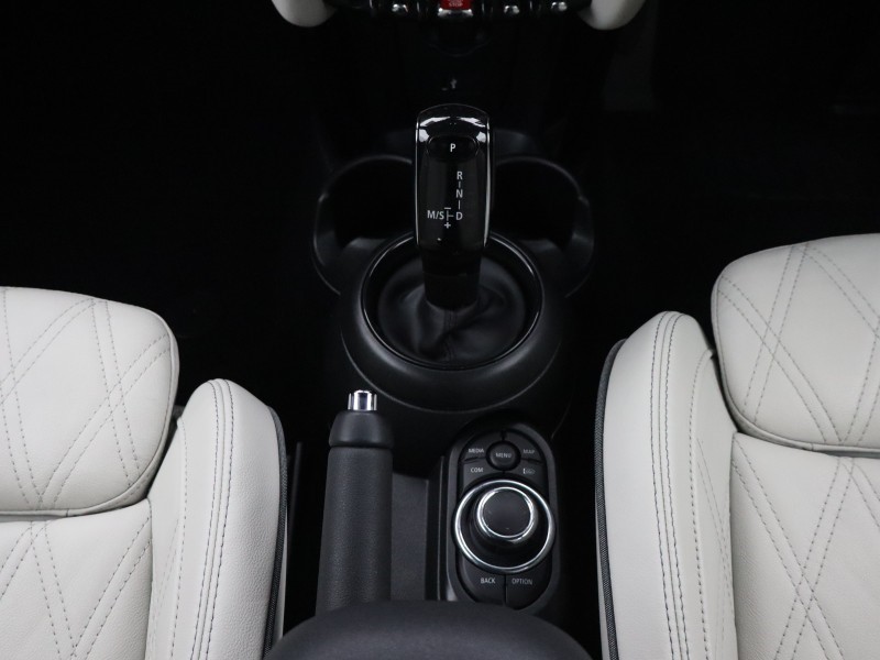 2024 (73) MINI HATCHBACK 1.5 Cooper Exclusive Premium 5dr Auto 5719667