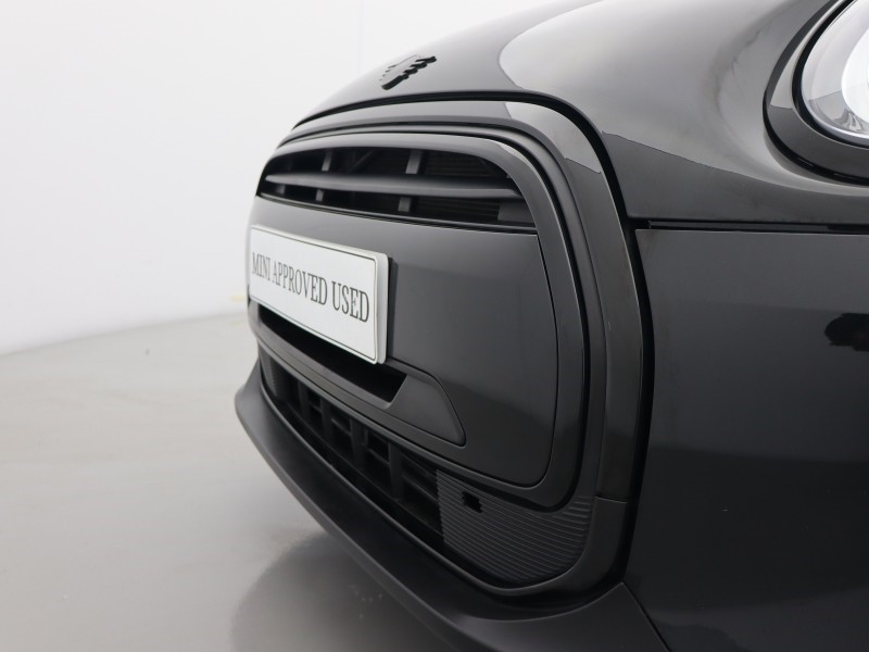 2024 (73) MINI HATCHBACK 1.5 Cooper Exclusive Premium 5dr Auto 5719655