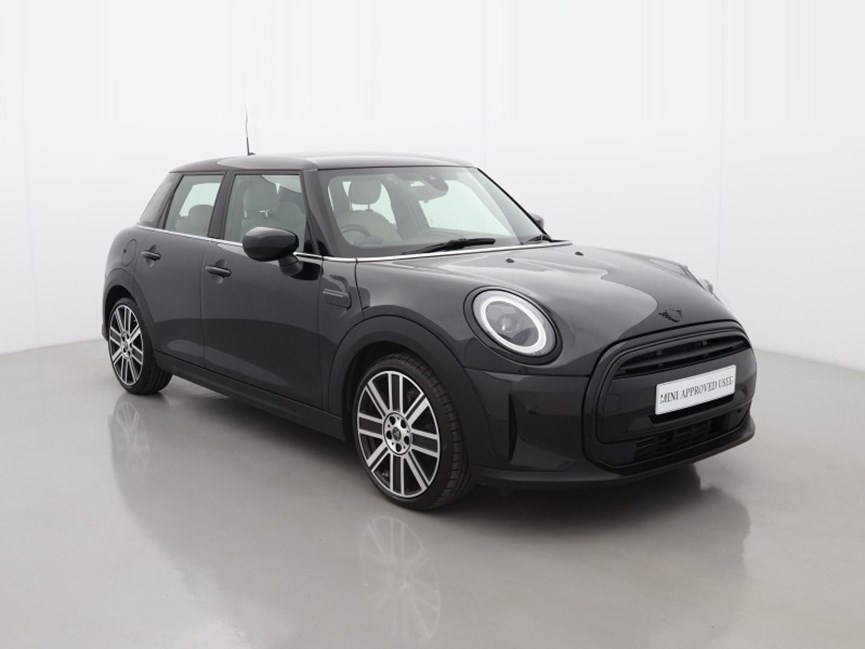 2024 (73) MINI HATCHBACK 1.5 Cooper Exclusive Premium 5dr Auto