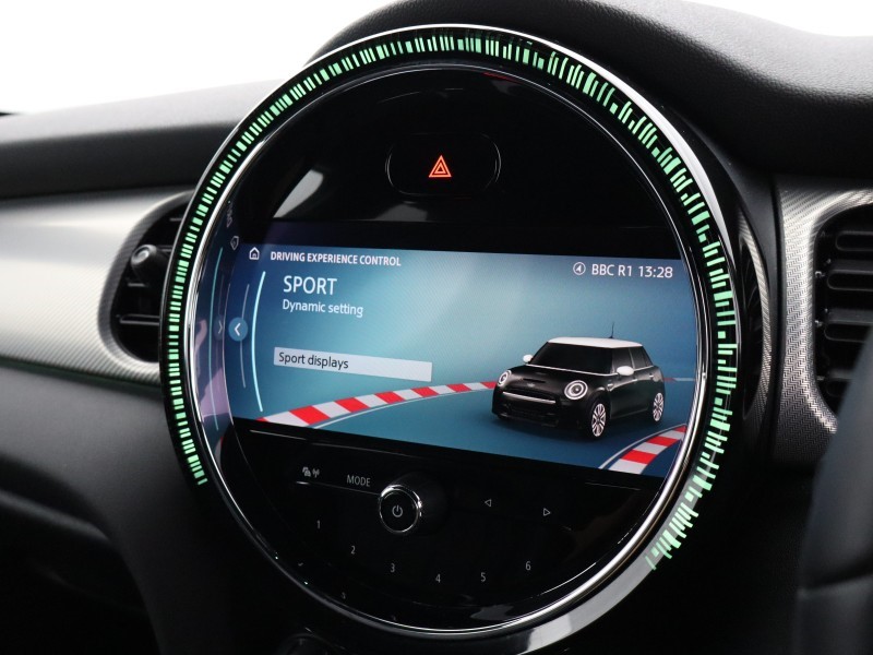 2022 (22) MINI HATCHBACK 1.5 Cooper Exclusive 5dr Auto 5473385