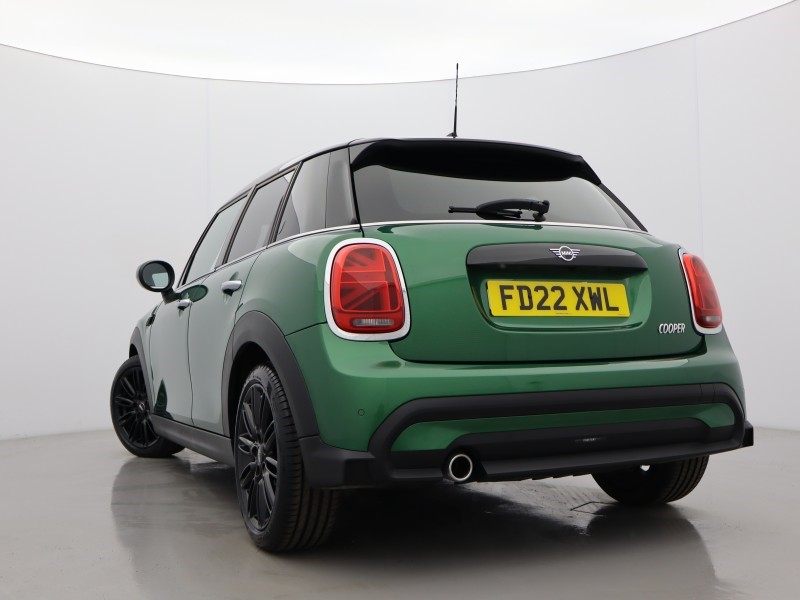 2022 (22) MINI HATCHBACK 1.5 Cooper Exclusive 5dr Auto 5473397
