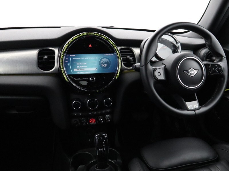 2022 (22) MINI HATCHBACK 1.5 Cooper Exclusive 5dr Auto 5473359