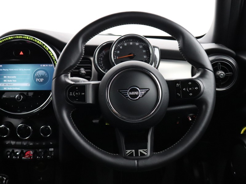 2022 (22) MINI HATCHBACK 1.5 Cooper Exclusive 5dr Auto 5473358