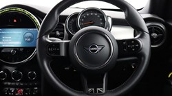 2022 (22) MINI HATCHBACK 1.5 Cooper Exclusive 5dr Auto 5473358