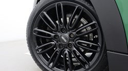 2022 (22) MINI HATCHBACK 1.5 Cooper Exclusive 5dr Auto 5473395