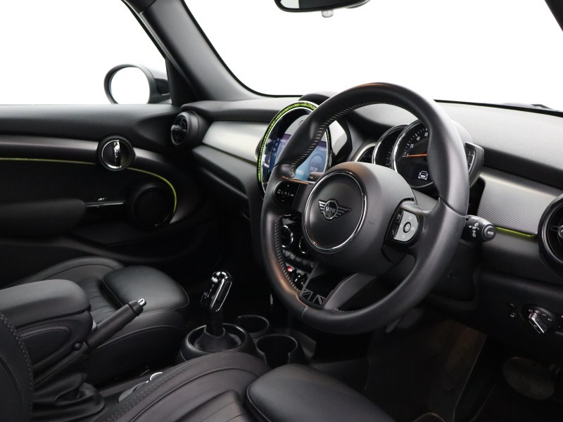 2022 (22) MINI HATCHBACK 1.5 Cooper Exclusive 5dr Auto 5473362