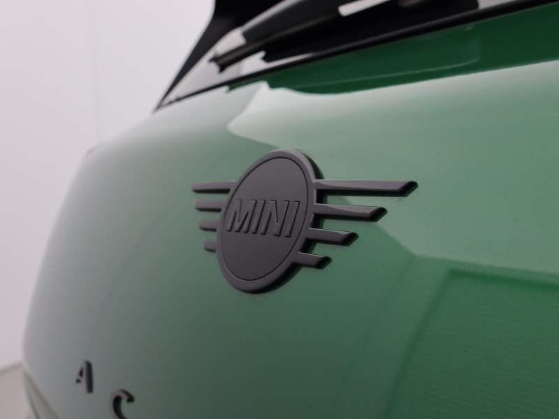 2025 (25) MINI ACEMAN 190kW John Cooper Works 54kWh 5dr Auto 5493888