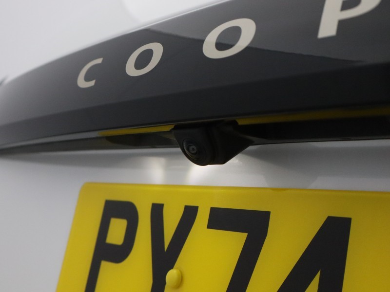 2025 (74) MINI COOPER 2.0 S Classic 3dr Auto 5474896