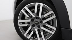 2025 (74) MINI COOPER 2.0 S Classic 3dr Auto 5474943