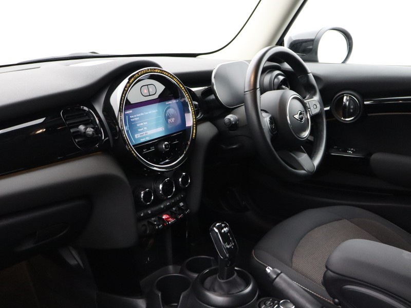 2023 (73) MINI HATCHBACK 1.5 Cooper Classic 3dr Auto 5483751