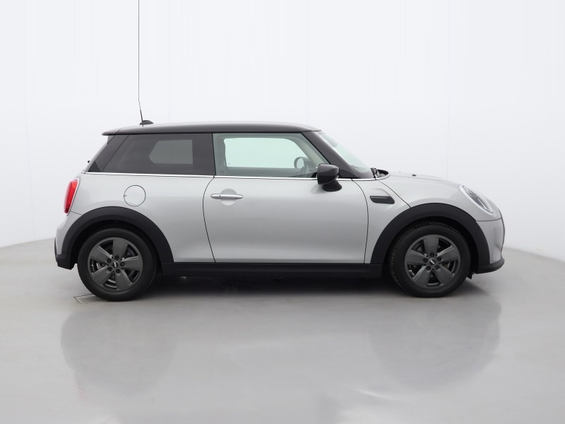 2023 (73) MINI HATCHBACK 1.5 Cooper Classic 3dr Auto 5483698