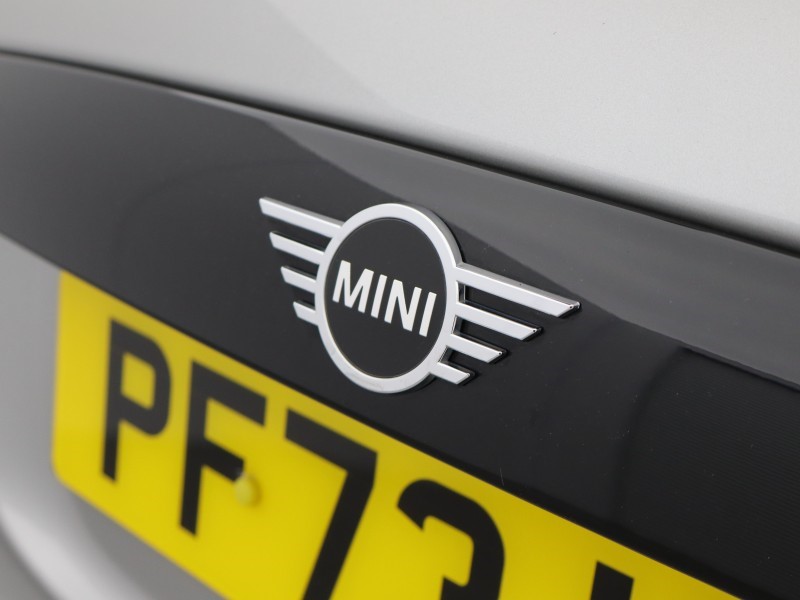 2023 (73) MINI HATCHBACK 1.5 Cooper Classic 3dr Auto 5483701