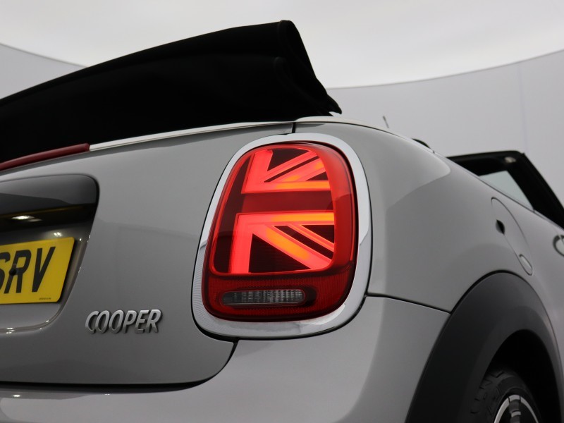 2023 (23) MINI CONVERTIBLE 1.5 Cooper Exclusive Premium 2dr Auto 5483001