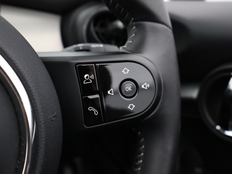 2023 (23) MINI CONVERTIBLE 1.5 Cooper Exclusive Premium 2dr Auto 5483036