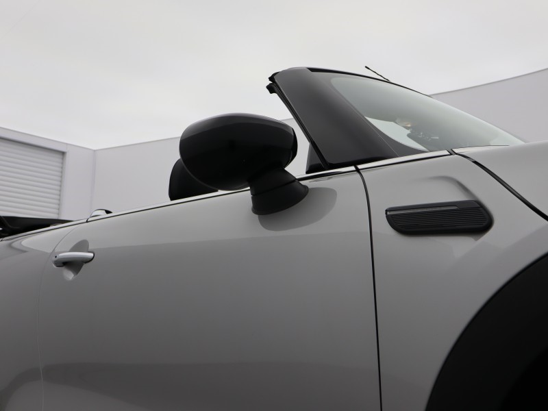 2023 (23) MINI CONVERTIBLE 1.5 Cooper Exclusive Premium 2dr Auto 5483012