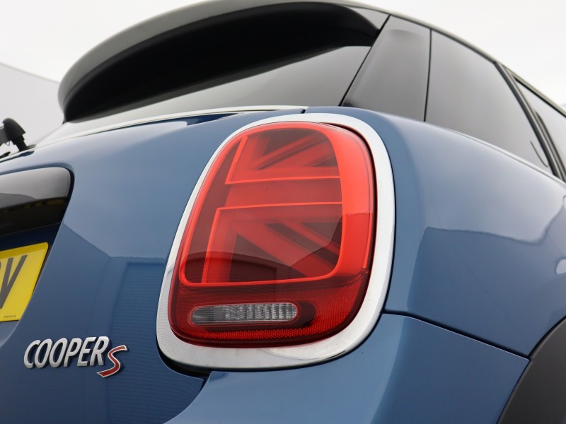 2024 (24) MINI HATCHBACK 2.0 Cooper S Exclusive Premium 5dr Auto 5501155