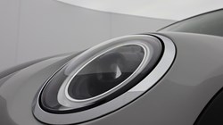 2023 (73) MINI HATCHBACK 1.5 Cooper Classic 3dr Auto 5483647