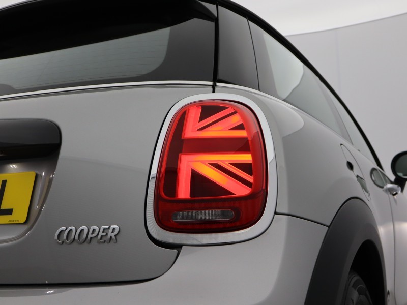 2023 (73) MINI HATCHBACK 1.5 Cooper Classic 3dr Auto 5483638