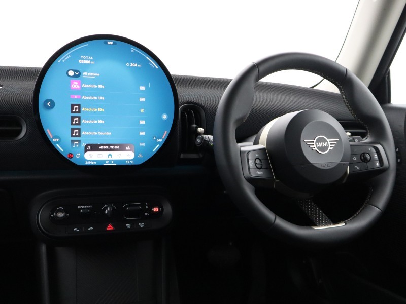 2025 (75) MINI COOPER 1.5 C Classic 3dr Auto 5523808