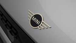 2025 (75) MINI COOPER 1.5 C Classic 3dr Auto 5523794