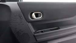 2025 (75) MINI COOPER 1.5 C Classic 3dr Auto 5523801