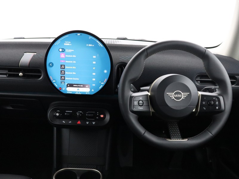 2025 (75) MINI COOPER 1.5 C Classic 3dr Auto 5523804